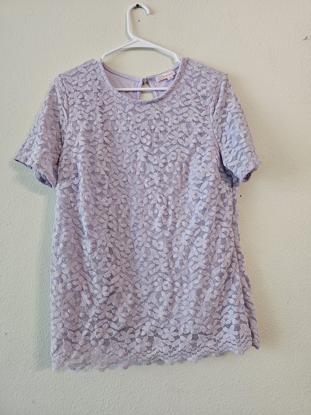 Lace Overlay Short Sleeve Top in Lavender